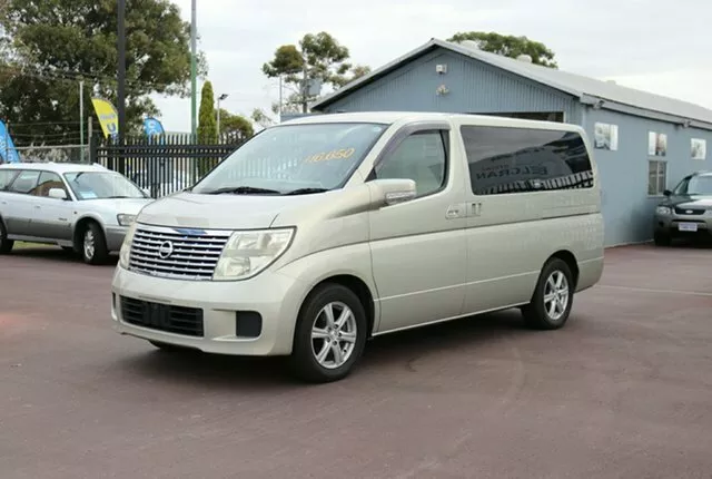 Nissan Elgrand, 8 Seater, People Mover, MPV
