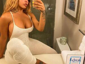New in town and ready to have fun 💋with the sweetest tight I’ve got 😍 (331) 336-6052